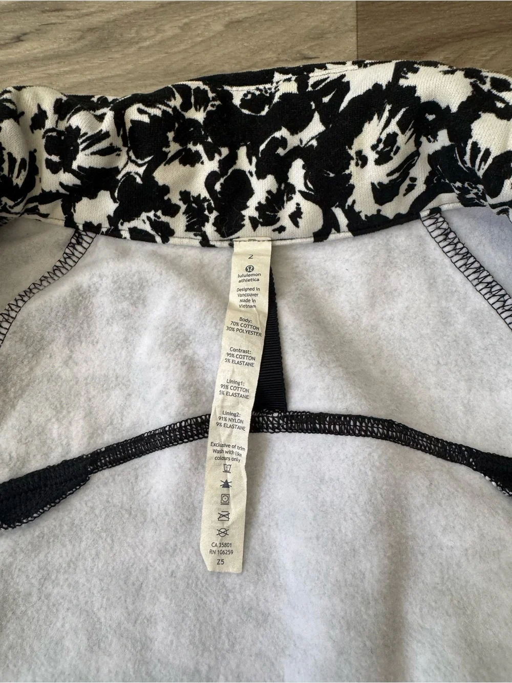 Lululemon Cozy Cuddle Up Jacket in Fleur Sombre Size 2